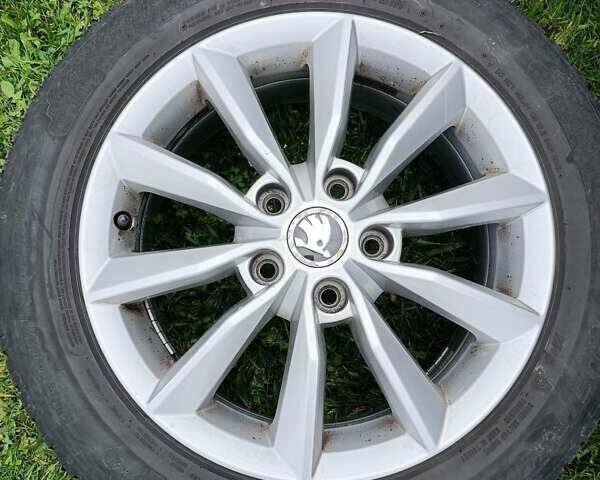 Черный Шкода Октавия, объемом двигателя 1.6 л и пробегом 207 тыс. км за 11300 $, фото 14 на Automoto.ua