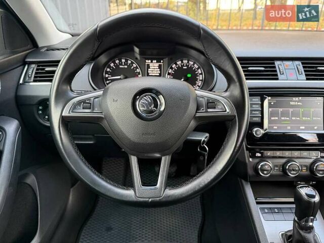 Черный Шкода Октавия, объемом двигателя 1.97 л и пробегом 288 тыс. км за 12900 $, фото 28 на Automoto.ua