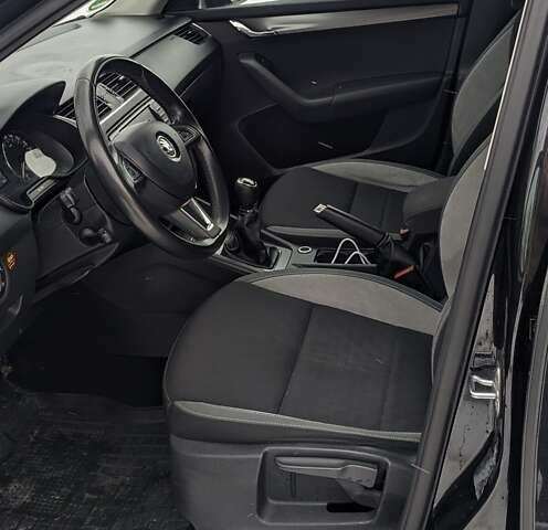 Черный Шкода Октавия, объемом двигателя 1.97 л и пробегом 227 тыс. км за 13000 $, фото 23 на Automoto.ua