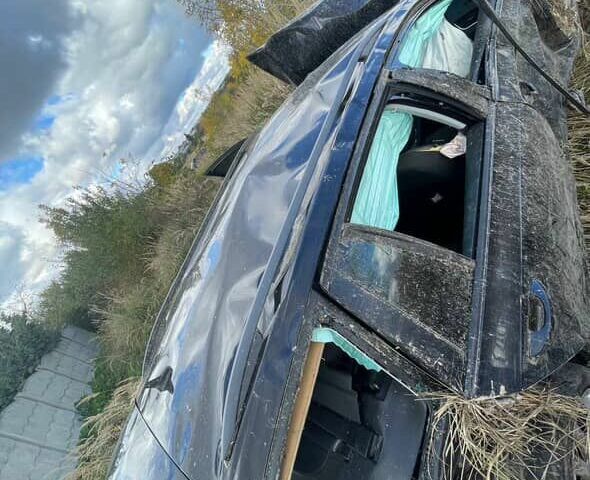 Черный Шкода Октавия, объемом двигателя 1.6 л и пробегом 220 тыс. км за 3500 $, фото 2 на Automoto.ua