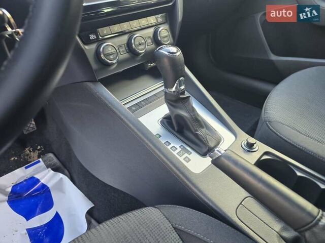 Черный Шкода Октавия, объемом двигателя 2 л и пробегом 233 тыс. км за 14299 $, фото 31 на Automoto.ua