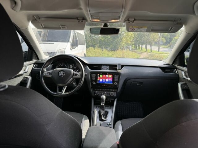 Чорний Шкода Октавія, об'ємом двигуна 2 л та пробігом 300 тис. км за 12500 $, фото 7 на Automoto.ua