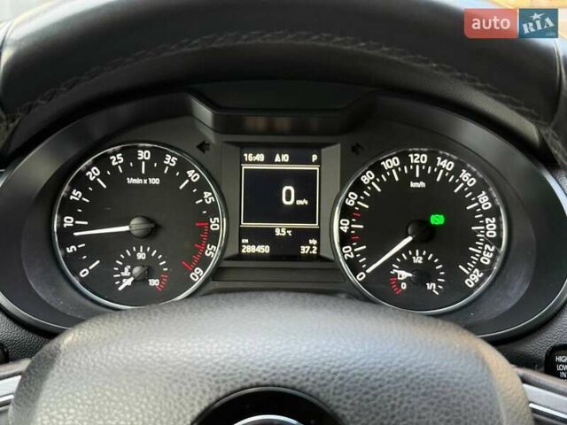 Черный Шкода Октавия, объемом двигателя 1.97 л и пробегом 288 тыс. км за 12900 $, фото 30 на Automoto.ua