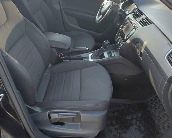 Черный Шкода Октавия, объемом двигателя 1.97 л и пробегом 332 тыс. км за 12900 $, фото 21 на Automoto.ua