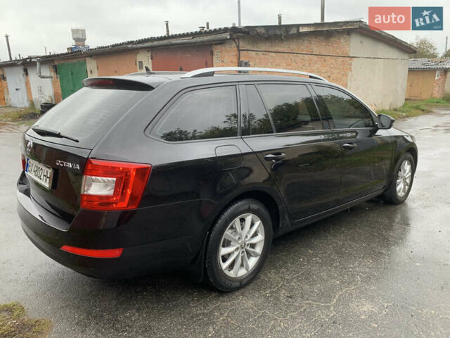 Черный Шкода Октавия, объемом двигателя 2 л и пробегом 255 тыс. км за 12750 $, фото 5 на Automoto.ua