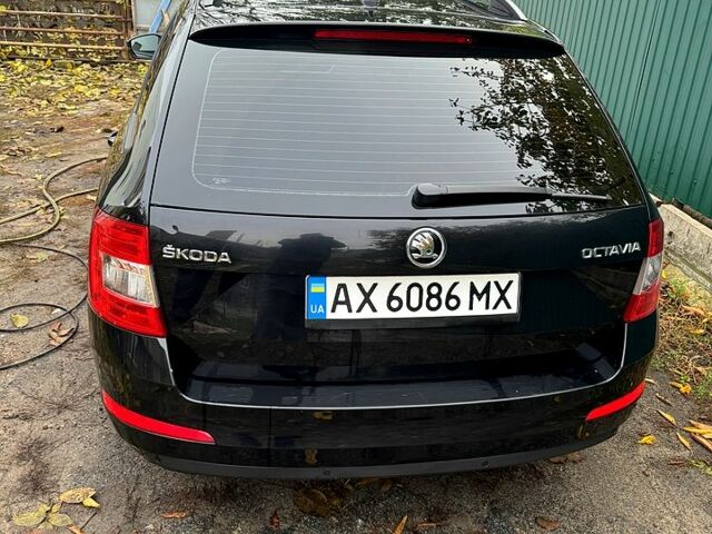 Шкода Октавия 2016 в Красноград на Automoto.ua Черный Шкода Октавия, объемом двигателя 1.6 л и пробегом 237 тыс. км за 11000 $, фото 1 на Automoto.ua