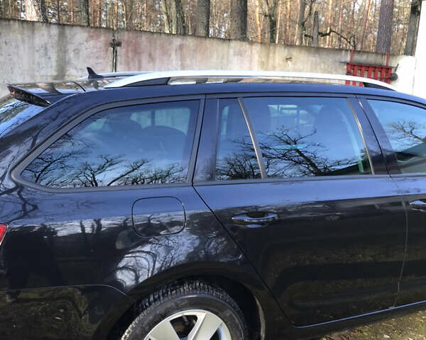 Чорний Шкода Октавія, об'ємом двигуна 2 л та пробігом 261 тис. км за 11700 $, фото 6 на Automoto.ua