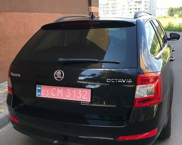 Черный Шкода Октавия, объемом двигателя 2 л и пробегом 242 тыс. км за 15500 $, фото 5 на Automoto.ua