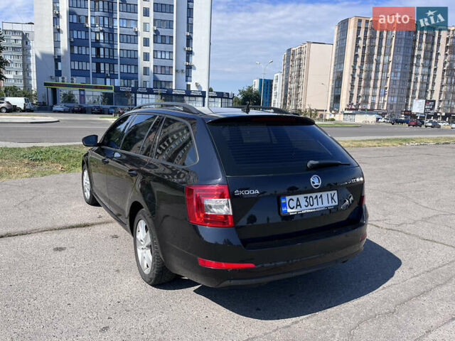 Черный Шкода Октавия, объемом двигателя 1.6 л и пробегом 326 тыс. км за 13000 $, фото 10 на Automoto.ua