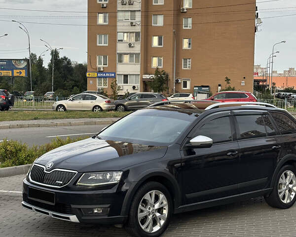 Черный Шкода Октавия, объемом двигателя 2 л и пробегом 334 тыс. км за 15999 $, фото 2 на Automoto.ua
