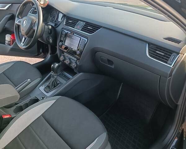 Черный Шкода Октавия, объемом двигателя 1.97 л и пробегом 308 тыс. км за 13200 $, фото 9 на Automoto.ua