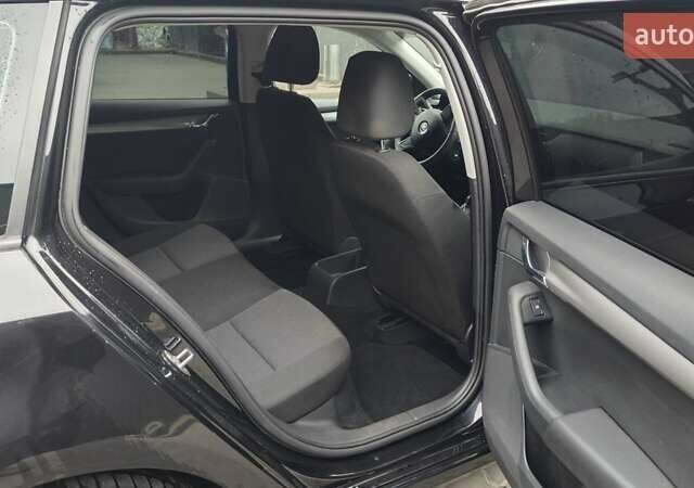 Чорний Шкода Октавія, об'ємом двигуна 1.6 л та пробігом 216 тис. км за 12500 $, фото 23 на Automoto.ua