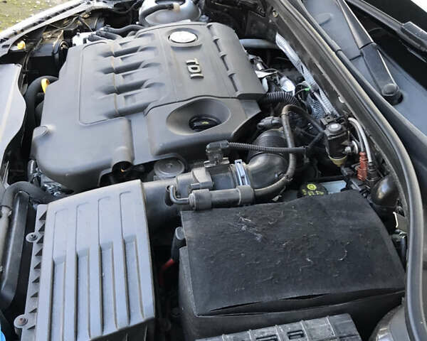 Чорний Шкода Октавія, об'ємом двигуна 2 л та пробігом 261 тис. км за 11700 $, фото 23 на Automoto.ua