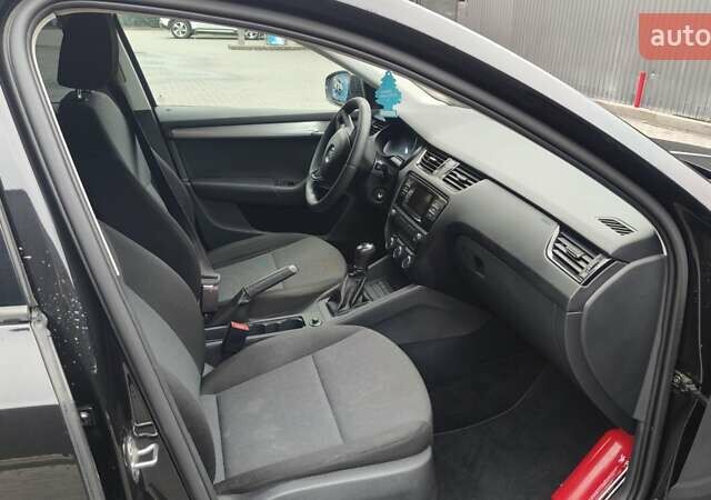 Чорний Шкода Октавія, об'ємом двигуна 1.6 л та пробігом 216 тис. км за 12500 $, фото 10 на Automoto.ua