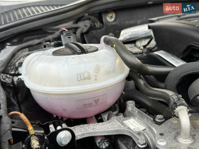 Чорний Шкода Октавія, об'ємом двигуна 1.6 л та пробігом 228 тис. км за 11899 $, фото 114 на Automoto.ua