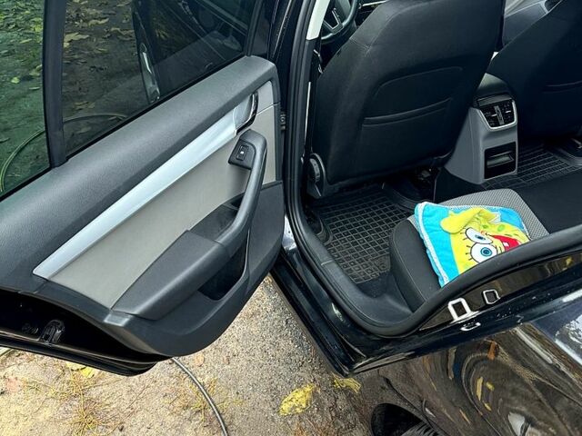 Шкода Октавия 2016 в Красноград на Automoto.ua Черный Шкода Октавия, объемом двигателя 1.6 л и пробегом 237 тыс. км за 11000 $, фото 8 на Automoto.ua