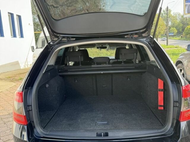 Чорний Шкода Октавія, об'ємом двигуна 2 л та пробігом 300 тис. км за 12500 $, фото 4 на Automoto.ua