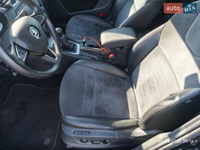 Черный Шкода Октавия, объемом двигателя 1.6 л и пробегом 238 тыс. км за 11799 $, фото 15 на Automoto.ua