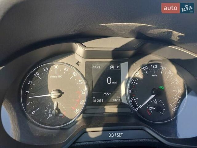 Черный Шкода Октавия, объемом двигателя 1.97 л и пробегом 332 тыс. км за 12900 $, фото 20 на Automoto.ua
