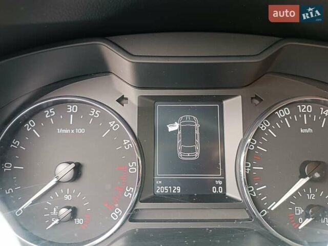 Черный Шкода Октавия, объемом двигателя 1.6 л и пробегом 207 тыс. км за 11300 $, фото 8 на Automoto.ua