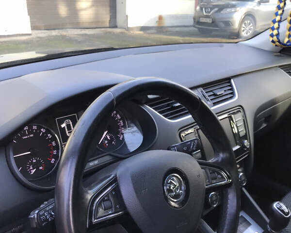 Чорний Шкода Октавія, об'ємом двигуна 2 л та пробігом 261 тис. км за 11700 $, фото 9 на Automoto.ua