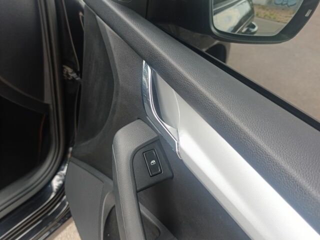 Черный Шкода Октавия, объемом двигателя 2 л и пробегом 213 тыс. км за 10800 $, фото 10 на Automoto.ua