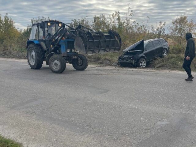 Черный Шкода Октавия, объемом двигателя 1.6 л и пробегом 220 тыс. км за 3500 $, фото 6 на Automoto.ua