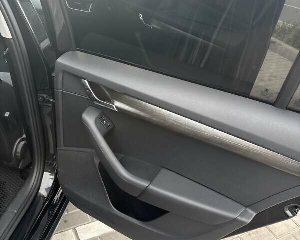 Черный Шкода Октавия, объемом двигателя 2 л и пробегом 334 тыс. км за 15999 $, фото 28 на Automoto.ua