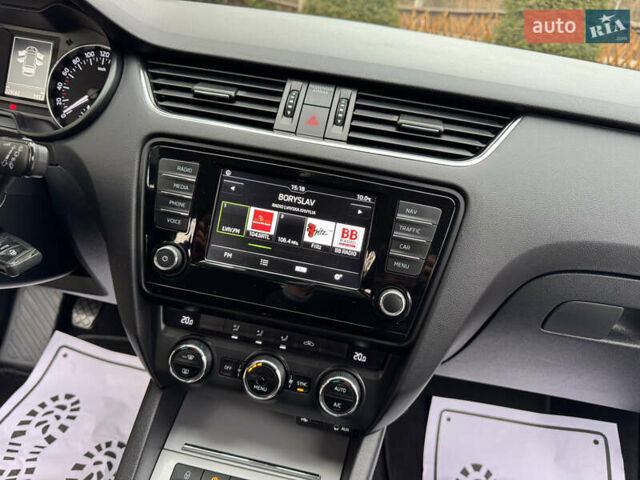 Черный Шкода Октавия, объемом двигателя 1.6 л и пробегом 228 тыс. км за 11999 $, фото 96 на Automoto.ua