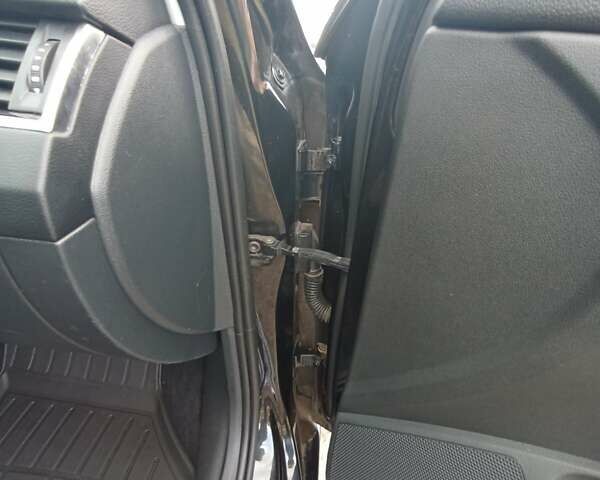 Черный Шкода Октавия, объемом двигателя 1.97 л и пробегом 300 тыс. км за 11500 $, фото 1 на Automoto.ua