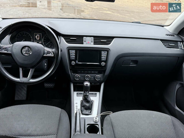 Чорний Шкода Октавія, об'ємом двигуна 1.97 л та пробігом 266 тис. км за 12700 $, фото 16 на Automoto.ua