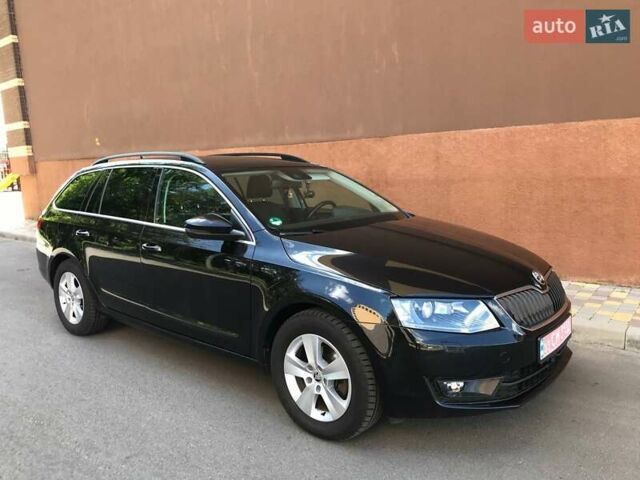Черный Шкода Октавия, объемом двигателя 2 л и пробегом 242 тыс. км за 15500 $, фото 3 на Automoto.ua