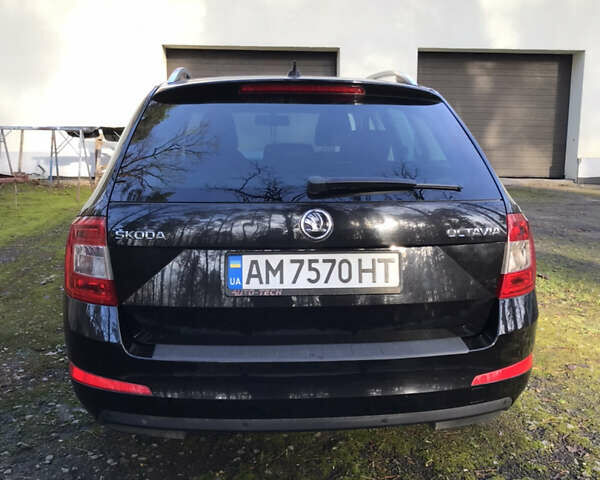Чорний Шкода Октавія, об'ємом двигуна 2 л та пробігом 261 тис. км за 11700 $, фото 5 на Automoto.ua