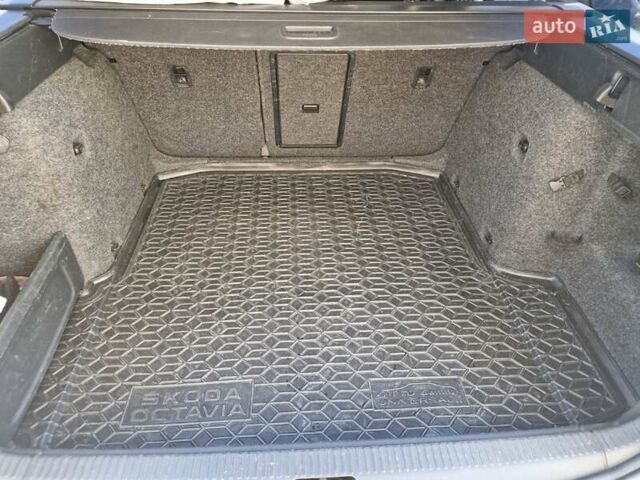 Чорний Шкода Октавія, об'ємом двигуна 1.97 л та пробігом 355 тис. км за 10700 $, фото 20 на Automoto.ua