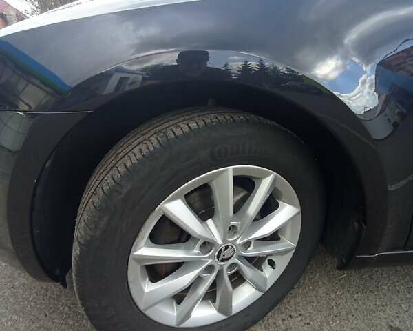 Черный Шкода Октавия, объемом двигателя 1.97 л и пробегом 300 тыс. км за 11500 $, фото 14 на Automoto.ua