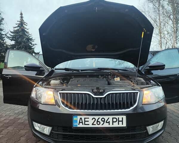 Чорний Шкода Октавія, об'ємом двигуна 1.6 л та пробігом 185 тис. км за 10000 $, фото 2 на Automoto.ua