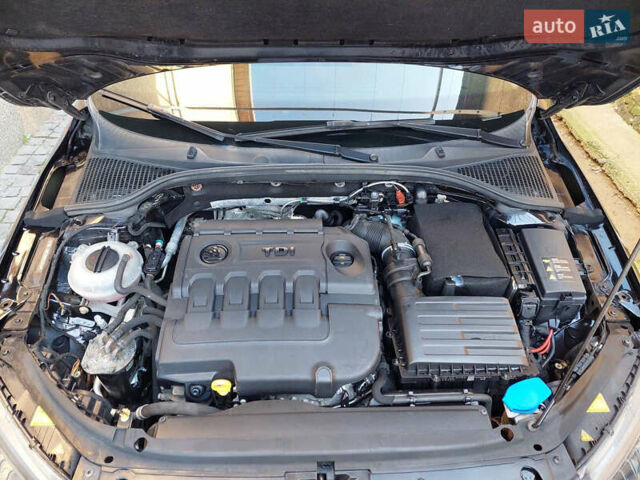 Чорний Шкода Октавія, об'ємом двигуна 2 л та пробігом 298 тис. км за 13000 $, фото 58 на Automoto.ua