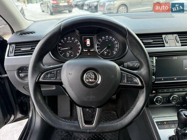 Черный Шкода Октавия, объемом двигателя 1.6 л и пробегом 300 тыс. км за 11900 $, фото 32 на Automoto.ua