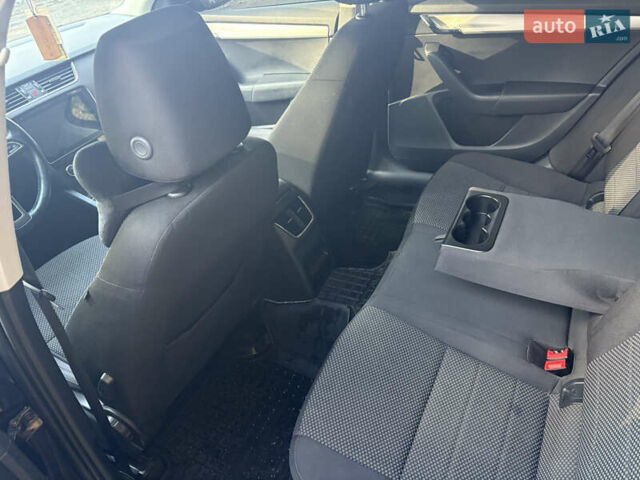 Чорний Шкода Октавія, об'ємом двигуна 1.6 л та пробігом 263 тис. км за 11200 $, фото 18 на Automoto.ua