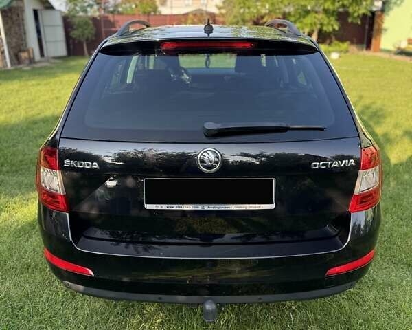 Черный Шкода Октавия, объемом двигателя 1.97 л и пробегом 297 тыс. км за 12700 $, фото 4 на Automoto.ua
