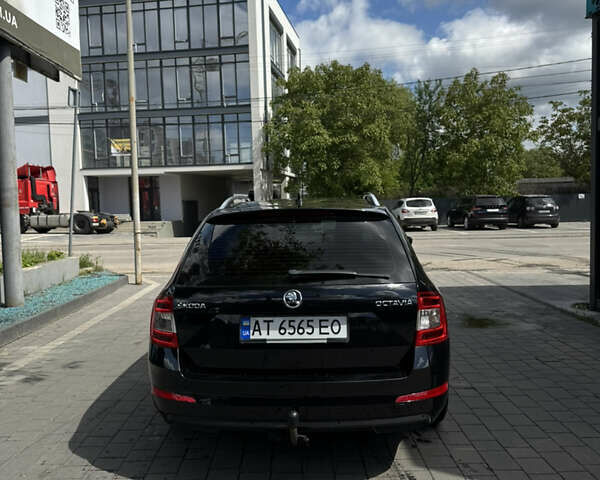Черный Шкода Октавия, объемом двигателя 1.97 л и пробегом 327 тыс. км за 12950 $, фото 6 на Automoto.ua