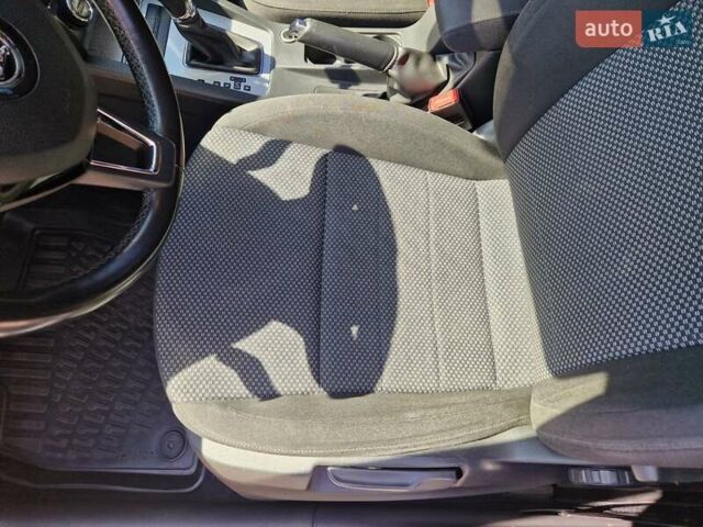 Чорний Шкода Октавія, об'ємом двигуна 1.97 л та пробігом 355 тис. км за 10700 $, фото 15 на Automoto.ua