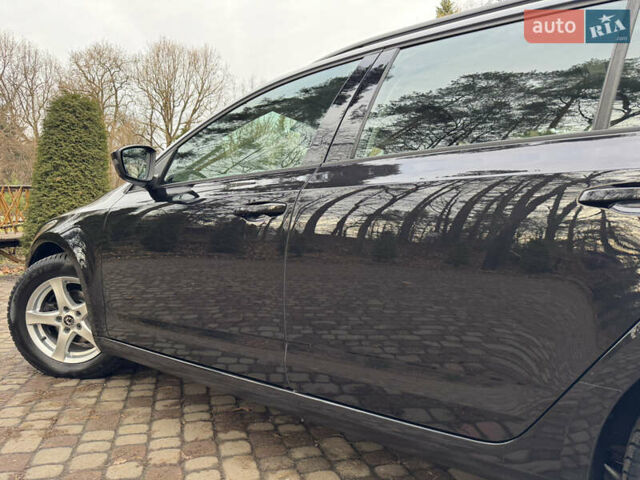 Чорний Шкода Октавія, об'ємом двигуна 1.6 л та пробігом 228 тис. км за 11899 $, фото 68 на Automoto.ua