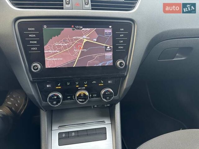 Черный Шкода Октавия, объемом двигателя 1.6 л и пробегом 222 тыс. км за 13850 $, фото 49 на Automoto.ua