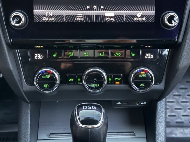 Черный Шкода Октавия, объемом двигателя 1.6 л и пробегом 243 тыс. км за 13850 $, фото 16 на Automoto.ua