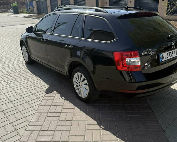 Черный Шкода Октавия, объемом двигателя 1.6 л и пробегом 280 тыс. км за 12500 $, фото 6 на Automoto.ua