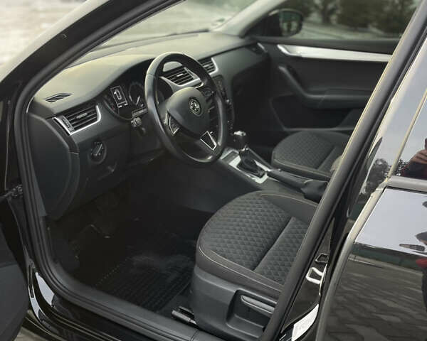 Черный Шкода Октавия, объемом двигателя 2 л и пробегом 257 тыс. км за 14750 $, фото 33 на Automoto.ua