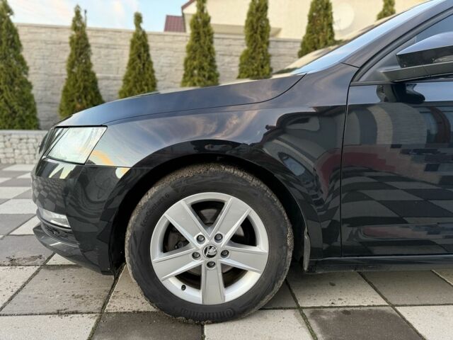 Черный Шкода Октавия, объемом двигателя 1.6 л и пробегом 243 тыс. км за 13850 $, фото 12 на Automoto.ua