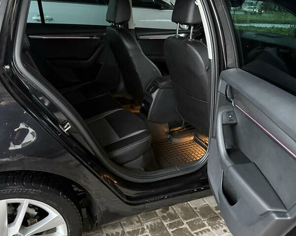 Черный Шкода Октавия, объемом двигателя 1.6 л и пробегом 306 тыс. км за 14500 $, фото 16 на Automoto.ua