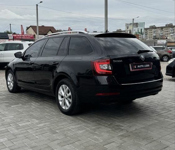 Черный Шкода Октавия, объемом двигателя 2 л и пробегом 188 тыс. км за 16700 $, фото 6 на Automoto.ua
